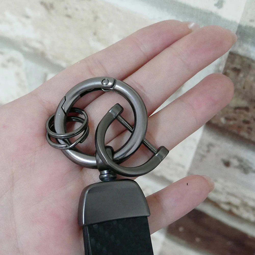 سلسلة مفاتيح سيارة من الجلد الكربوني مع حلقات حدوة حصان دوارة بدرجة مناسبة لسيارة Changan CS25 CS35 CS55 CS75 CS85 CS95