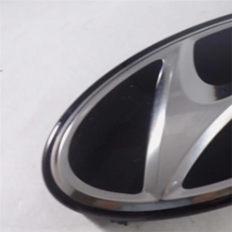 86310-G8100 Car Front Grille Emblem For Hyundai Sonata Sonata Hybrid 2018-2019 Replacement H Emblem 86310G8100