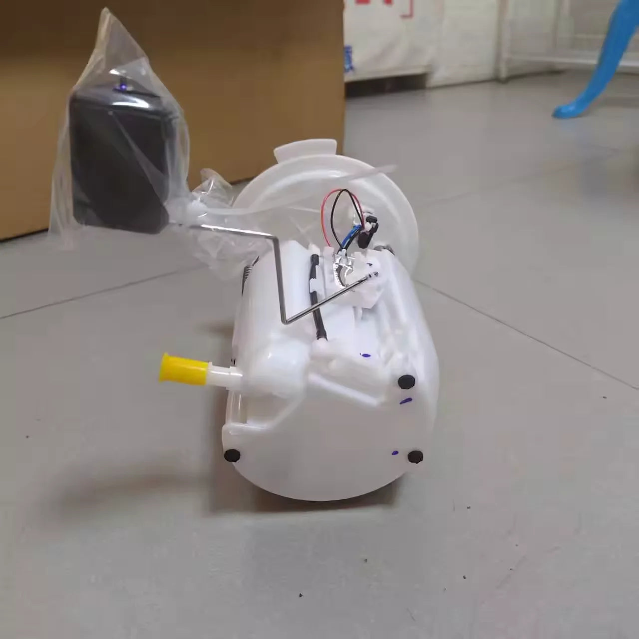 Fuel Pump Assembly E9024M Ca43-13-35X Ca43-13-35Z for Mazda Cx-9